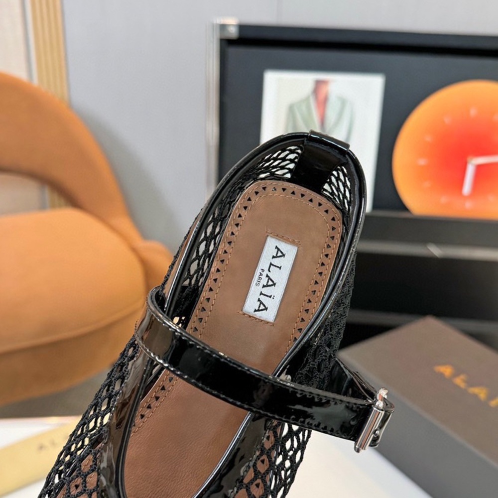 Alaia Black Mesh Flats - Picture 4 of 6
